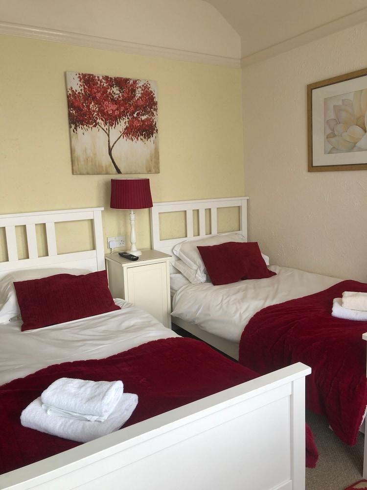 Witchingham B&B Holyhead Εξωτερικό φωτογραφία