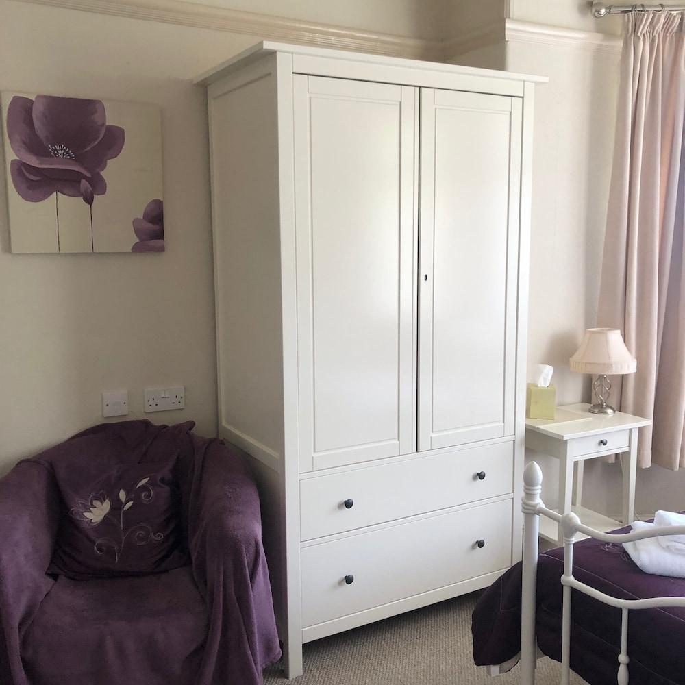 Witchingham B&B Holyhead Εξωτερικό φωτογραφία