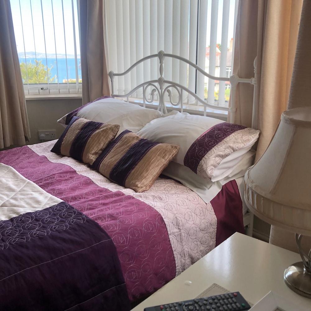 Witchingham B&B Holyhead Εξωτερικό φωτογραφία