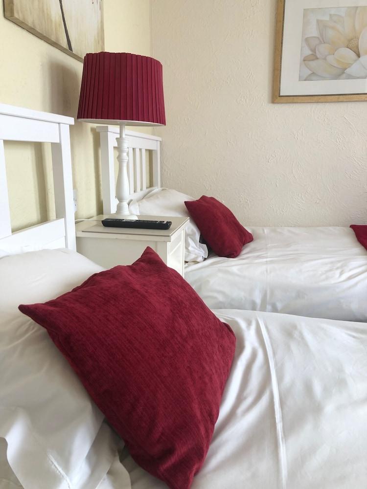 Witchingham B&B Holyhead Εξωτερικό φωτογραφία