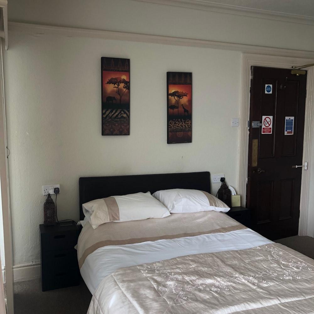 Witchingham B&B Holyhead Εξωτερικό φωτογραφία