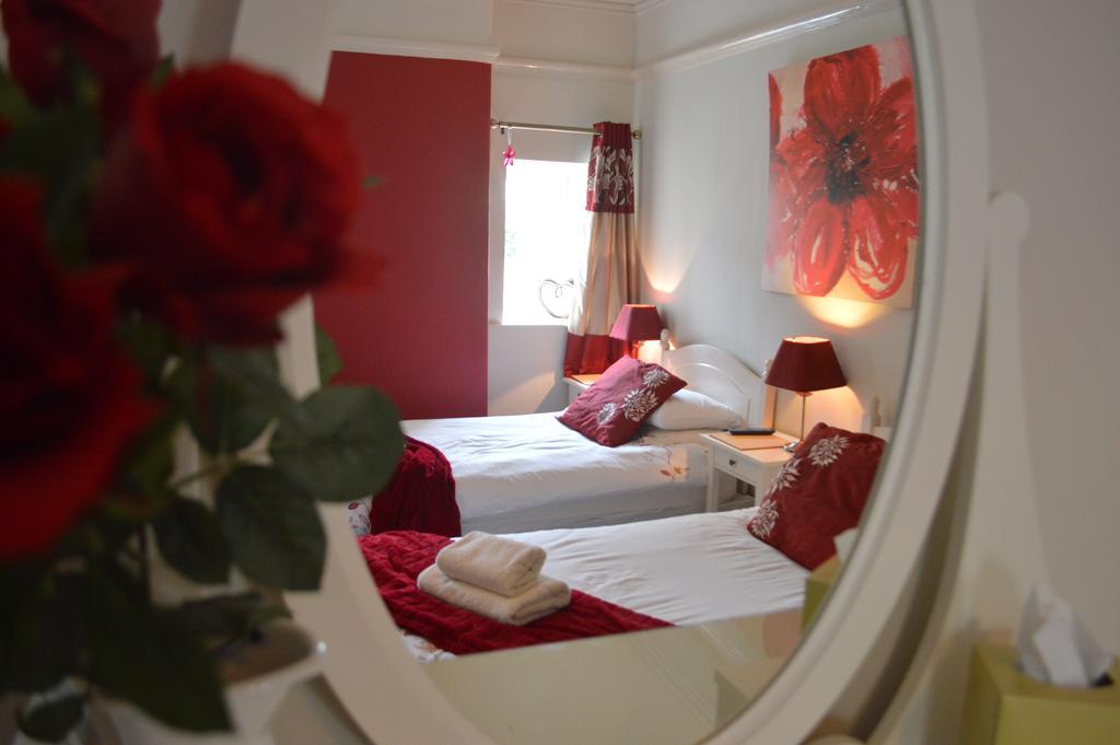 Witchingham B&B Holyhead Εξωτερικό φωτογραφία