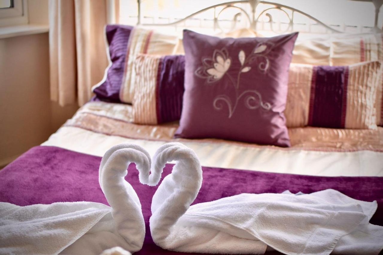 Witchingham B&B Holyhead Εξωτερικό φωτογραφία