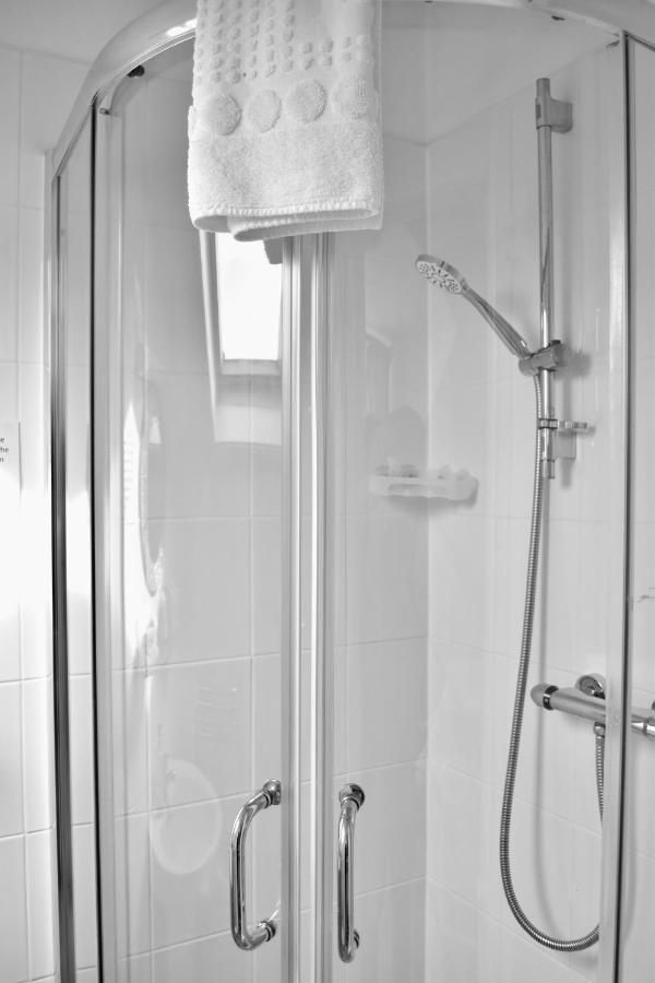 Witchingham B&B Holyhead Εξωτερικό φωτογραφία