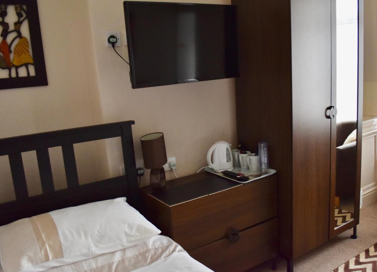 Witchingham B&B Holyhead Εξωτερικό φωτογραφία
